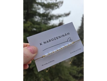 Jemná pološňůrka