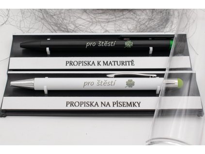 Propiska se čtyřlístkem