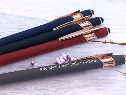 Propiska Kdo přežije naši třídu = HRDINA