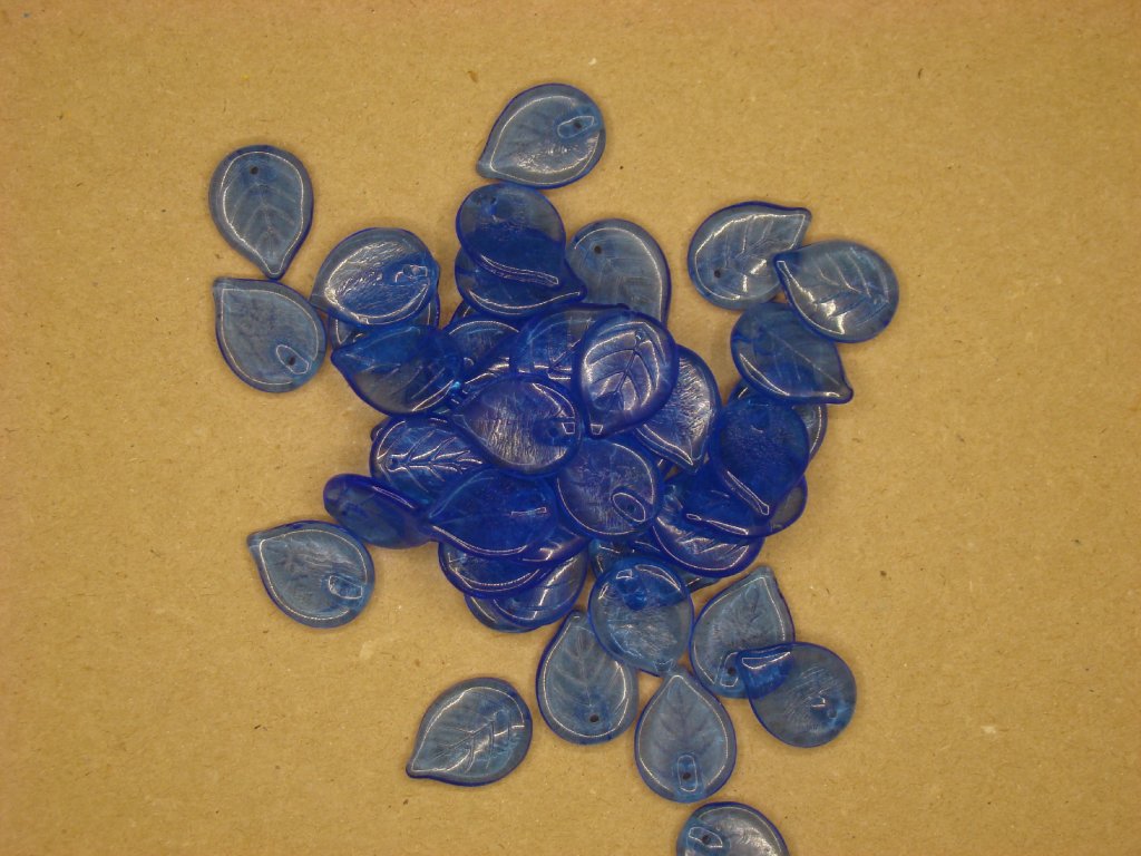 Mačkané lístečky 18x13 30050