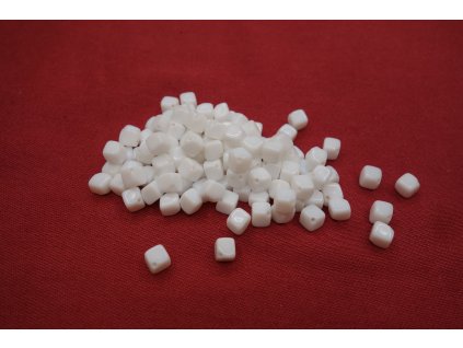 Mačkané kostičky 08x08 02010