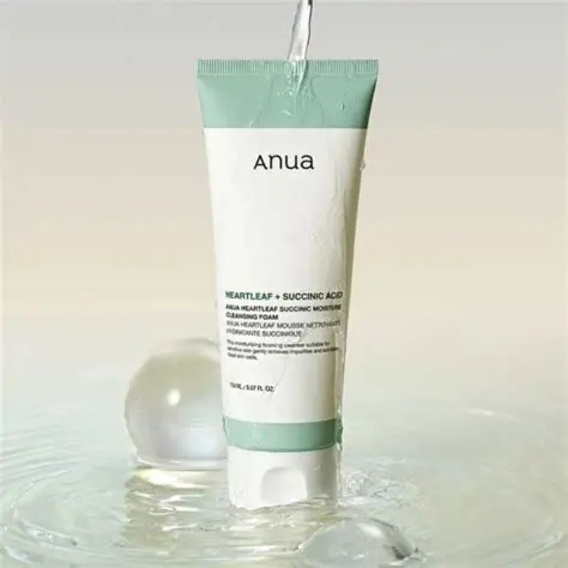 Anua - Heartleaf Succinic Moisture Cleansing Foam - Čisticí pěna s pH 5,6 pro ochranu kožní bariéry 150 ml