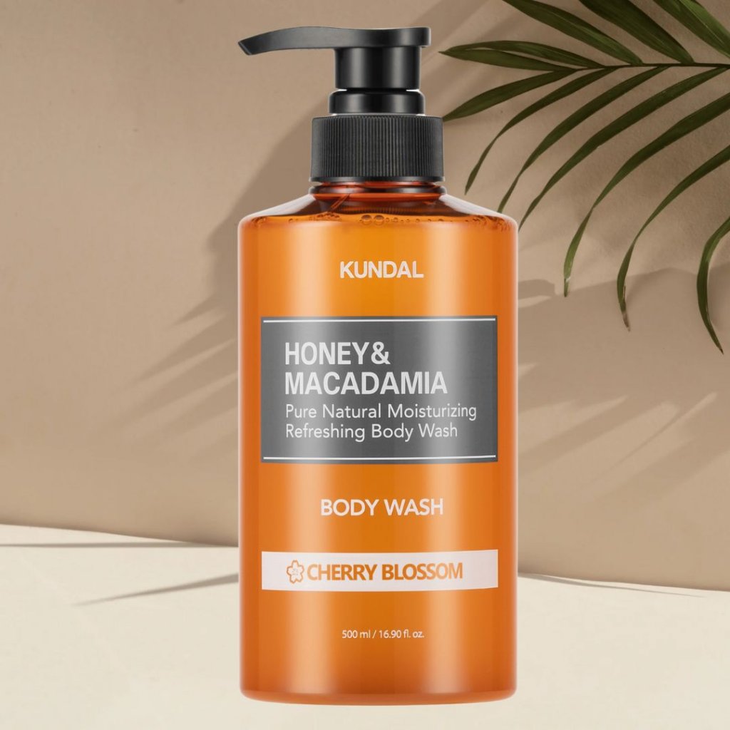 Kundal Honey&Macadamia Body Wash - Jemný sprchový gel s medem s vůní CHERRY BLOSSOM - 500 ml