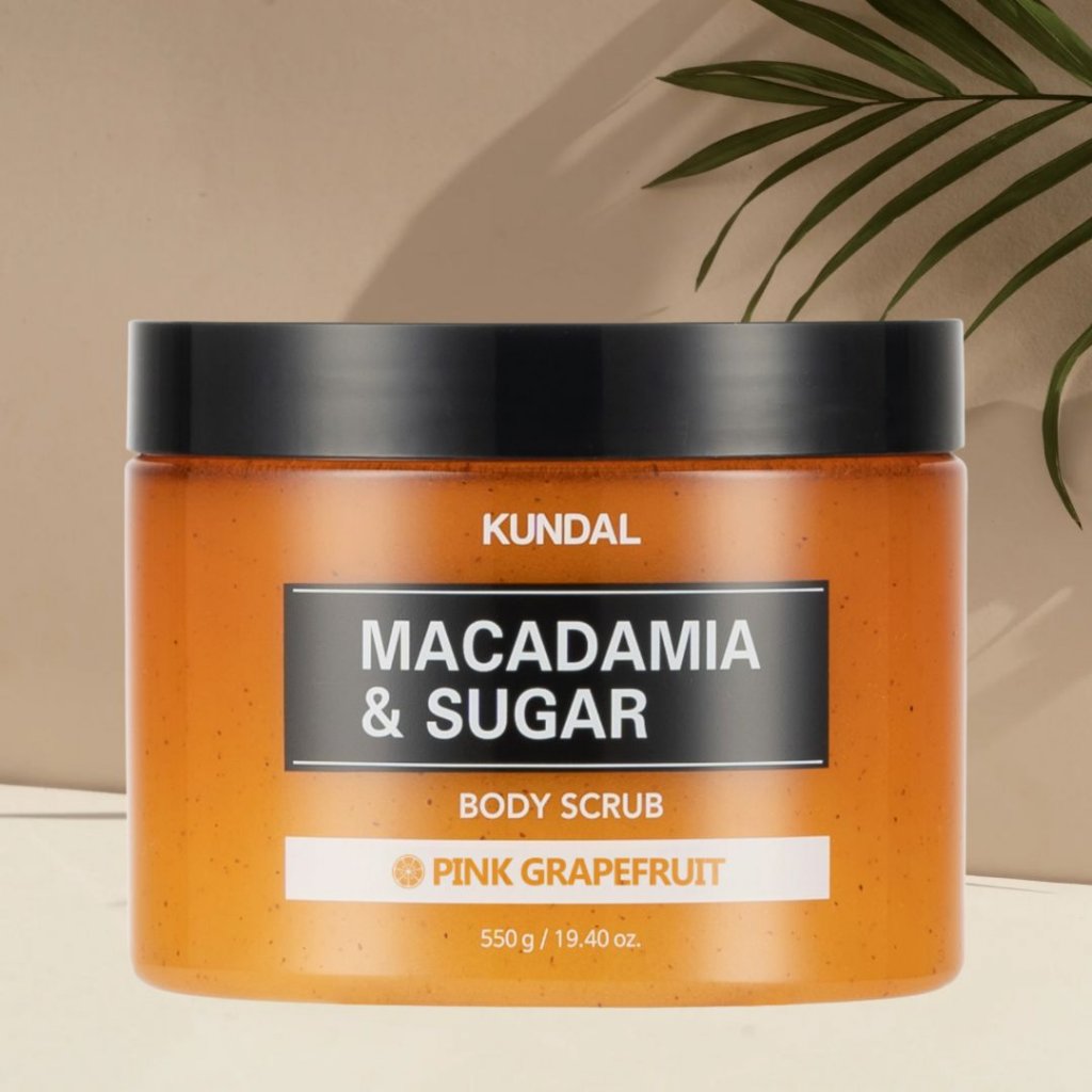 Kundal Macadamia&Sugar Body Scrub - přírodní tělový peeling s vůní Pink Grapefruit 550 g