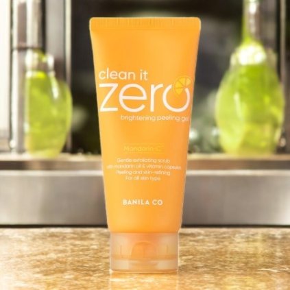 cze pm Banila Co Clean It Zero Brightening Peeling Gel Peelingovy gel na oblicej 120 ml 22053 1 Photoroom
