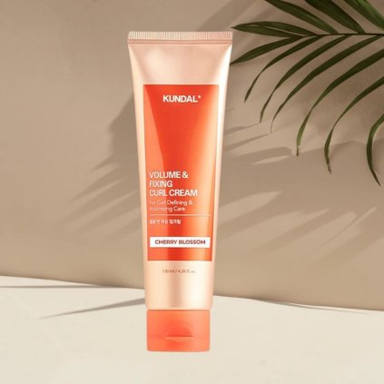 Kundal Volume & Fixing Curl Cream - Přípravek pro dodání objemu a fixaci vln WEDING BOUQUER - 130 ml