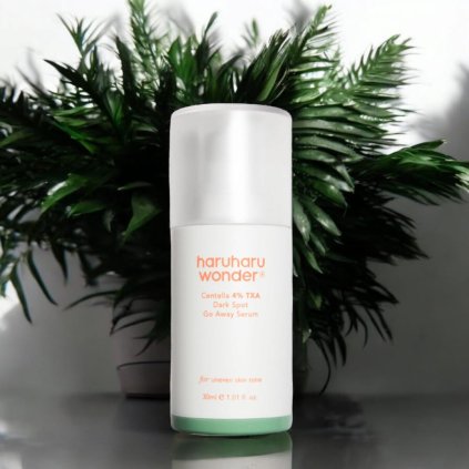 HaruHaru WONDER - Centella 4% TXA Dark Spot Go Away Serum - Sérum proti pigmentovým skvrnám - 30 ml