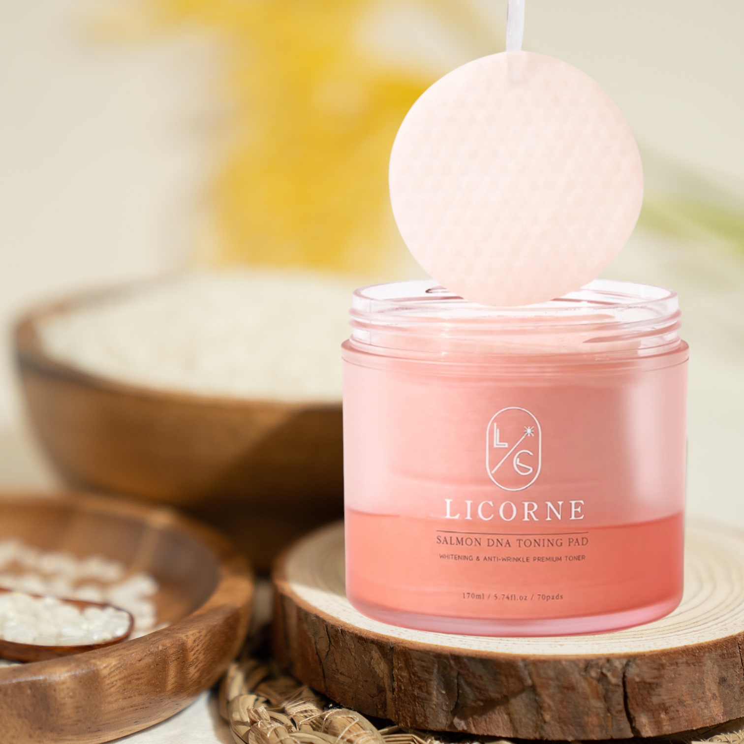 LICORNE - Salmon DNA Toning Pad - Tonizační polštářky s lososím DNA - 230 ml