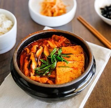 Kimchi-jjigae (Kimchi čigé)