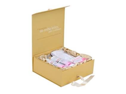 Luxusní dárkový box kosmetiky s růžovou vodou