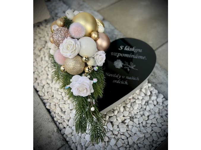 Černé srdce - zlaté zdobení, růžový nádech - ODESLÁNÍ 9.12.