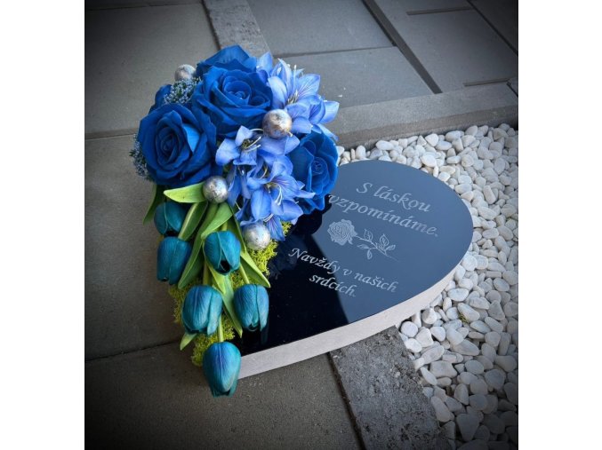 Srdce - jarní královsky modré