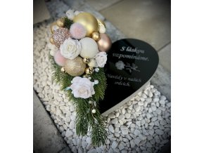 Černé srdce - zlaté zdobení, růžový nádech - ODESLÁNÍ 9.12.