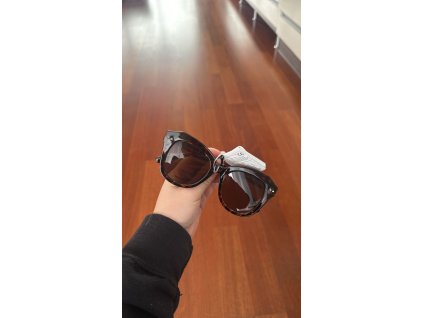 Avon hnědé sluneční brýle