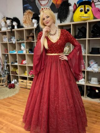 Krásné šaty ve velikosti S jen u nás! #princezna#kostym#ples#pujcovnakostymu #cosplay