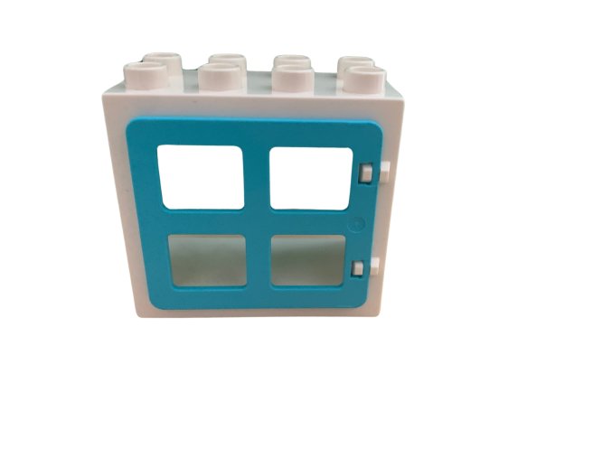 Okno bílé s modrými okenicemi (1)