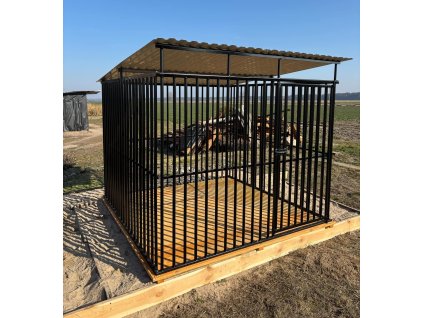 ČERNÝ KOVOVÝ KOTEC CASSIDY 2x2m