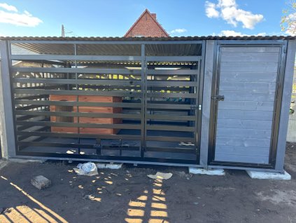 PANELOVÝ ČERNÝ KOTEC S ÚLOŽNÝM PROSTOREM  4x2m (3x2m+1x2m) ANTRACIT