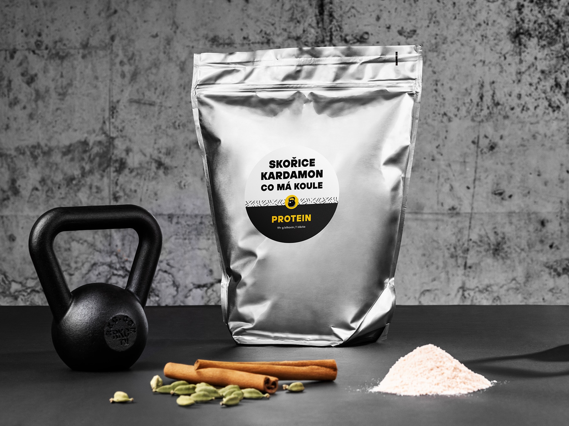 Železná koule Protein Skořice Kardamon Balení: 2,5 kg