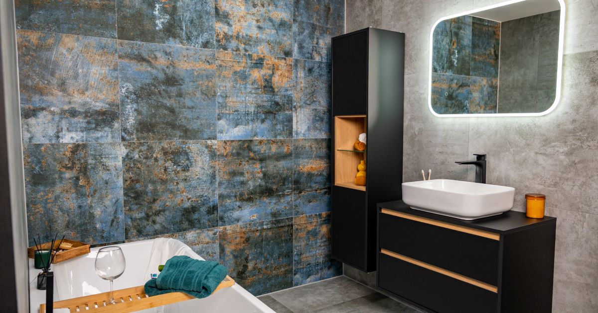 Od obyčejné koupelny k luxusní oáze. Jak vybrat ty správné obklady