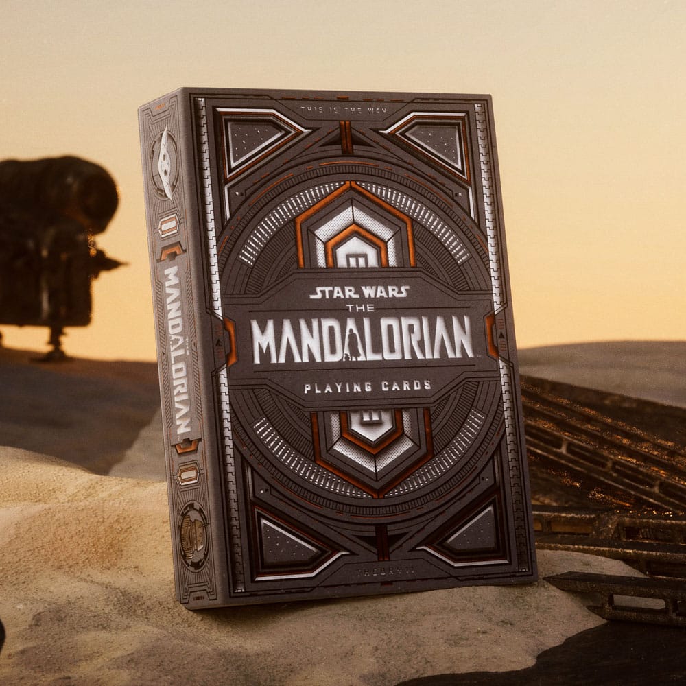 Theory11 Star Wars: Mandalorian hrací karty verze 2