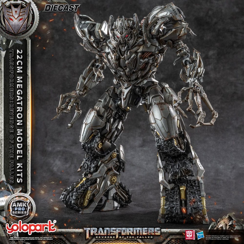 Yolopark Transformers: Revenge of the Fallen AMK Pro Series Plastový Model Kit Megatron (Oversea Version) 22 cm