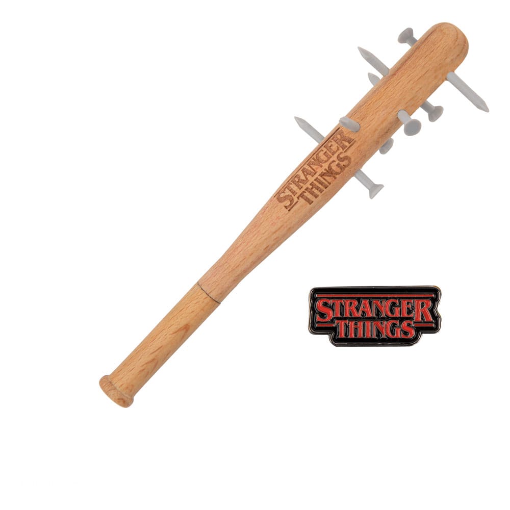 Cinereplicas Stranger Things Spiked Bat pero & Stranger Things odznak