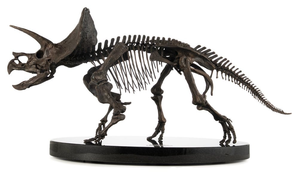 Elite Creature Collectibles Jurassic World ECC Elite Creature Line soška 1/12 Triceratops Fossil Skeleton Bronze 33 cm