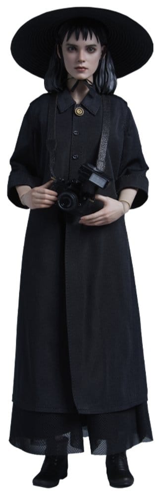 Sideshow Collectibles Beetlejuice  Akční Figurka 1/6 Lydia Deetz 25 cm