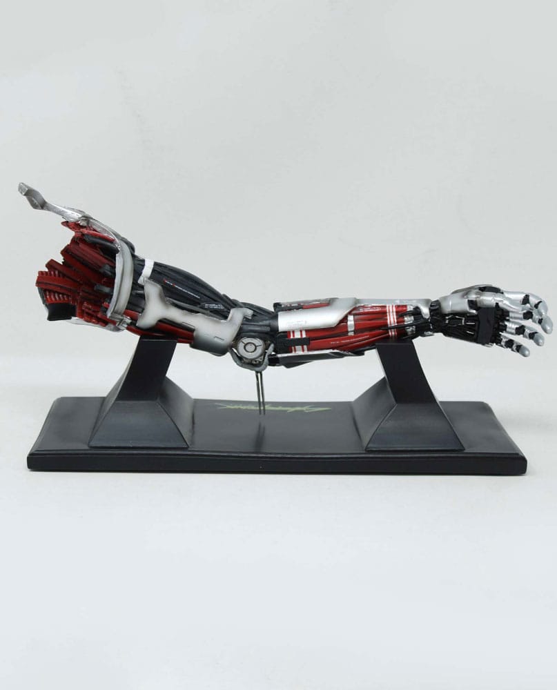 Neamedia Icons Cyberpunk: Edgerunners Replica Silverhand Arm 30 cm