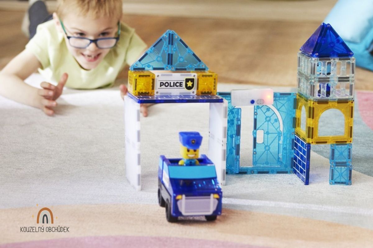 magna_tiles_magneticka_stavebnice_policejni_stanice
