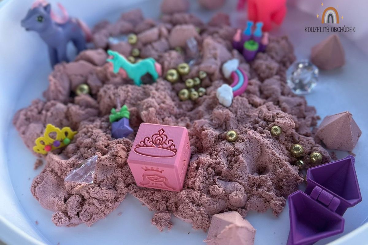 smyslove_aktivity_pro_deti_2_3_roky_kineticky_pisek