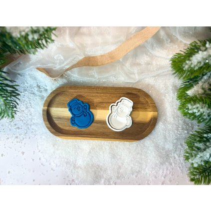 vykrajovatko_na_modelinu_snehulak