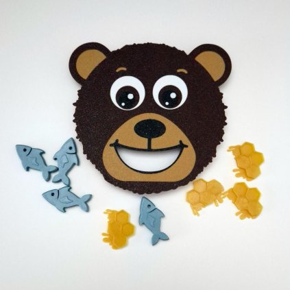 krmik_medved_hnedy_smyslove_hrani