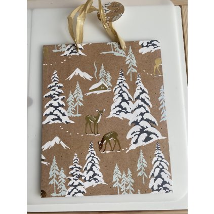 Vánoční dárková taška zasněžené stromy 32x26 cm