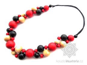 Dřevěné korále vícebarevné