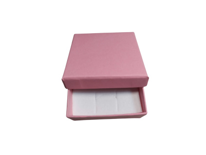 Růžová dárková krabička na náušnice a brože