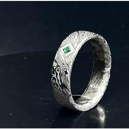 48b1cd32 b213 495d 9c95 a5031b47d906