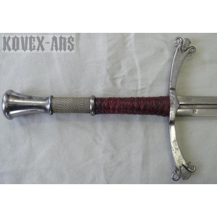 One-and-a-half handed sword