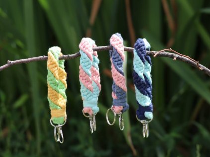 Klíčenka macrame Srew - 11 cm