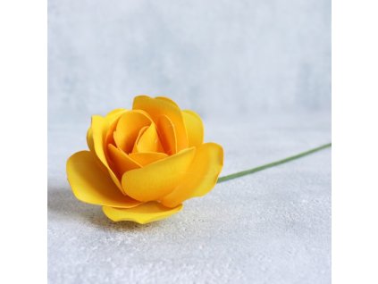 Dřevěná dekorační růže žlutá 7 cm květ