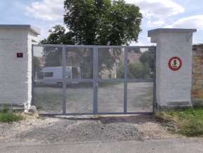 Pojezdová brána