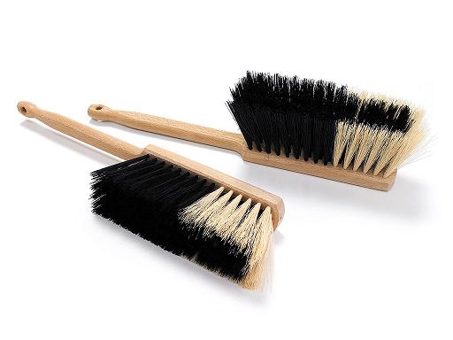 Smetáček dřevo lakovaný, směs žíní, 35cm  NITEOLA KUTIL Sklad7 2438040.00