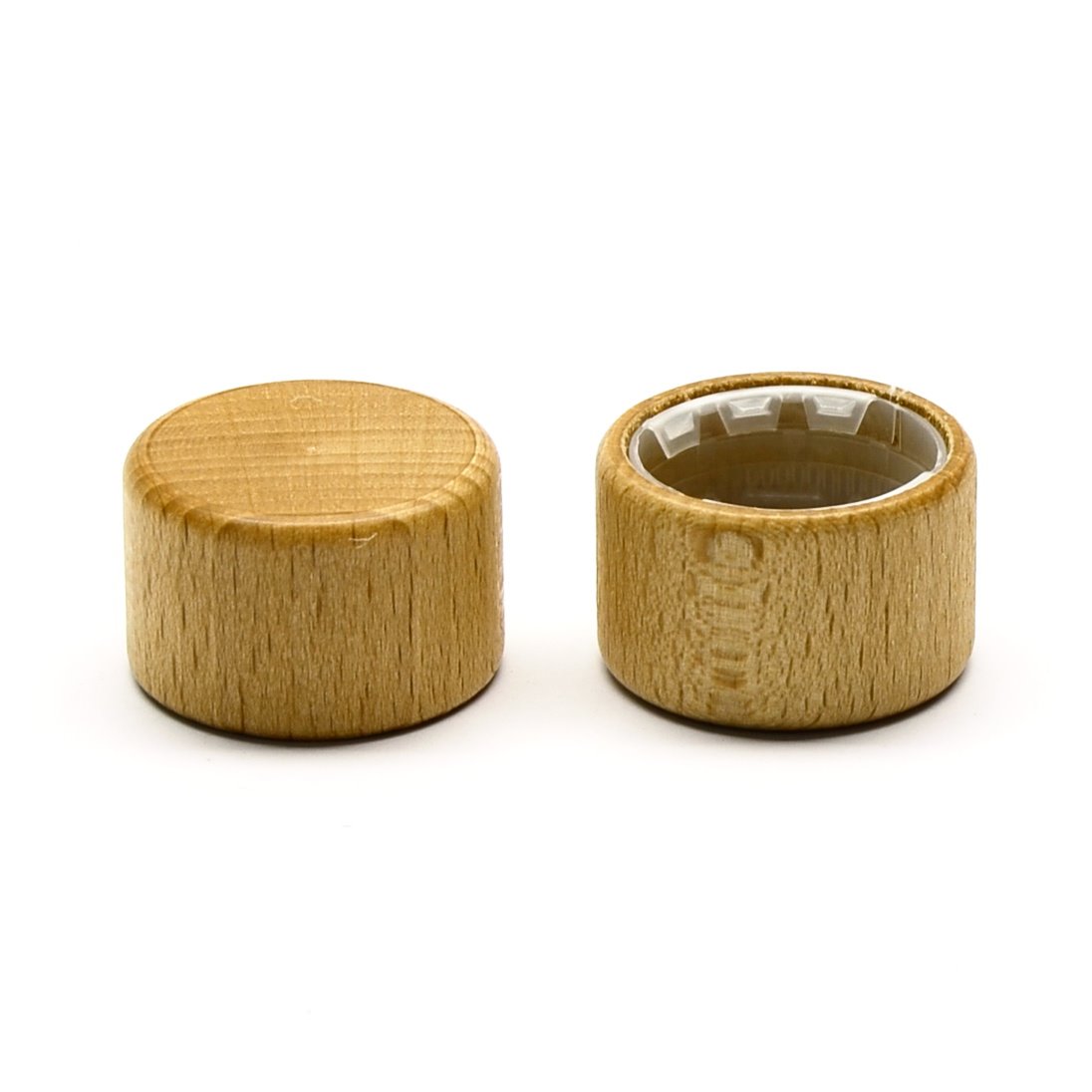 Uzávěr dřevo 31mm závitový KUTIL Sklad7 4480044.00