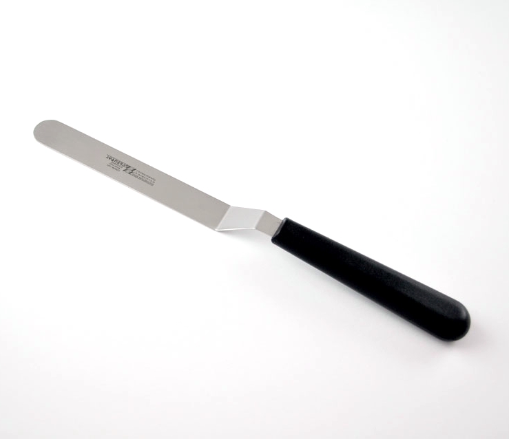 Lopatka na dort roztírací vyhnutá 14,5cm  SVANERA NYLON KUTIL Sklad7 776685.00