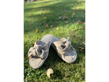 Elegáns női papucs, világosbarna