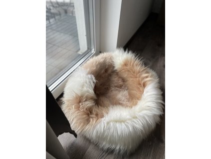 Legowisko z owczej skóry 60 cm, brązowe-białe