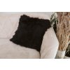 Poduszka z czarnej owczej skóry