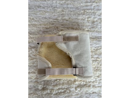 Vlnený chránič na koleno relugan strihany