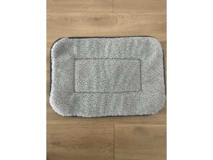 Podložka z jahňacej vlny pre domáce zviera sivá